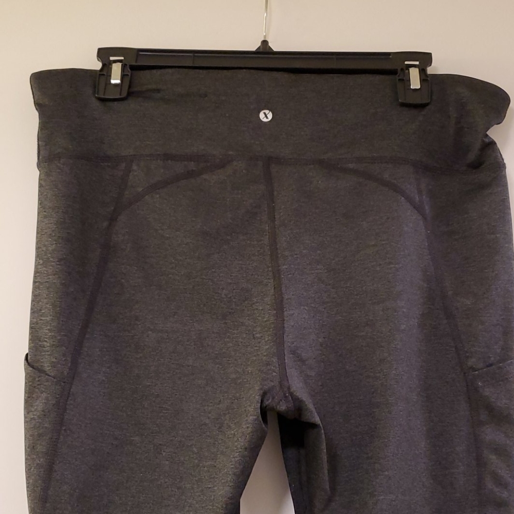 Xersion Performance Capri - image 4